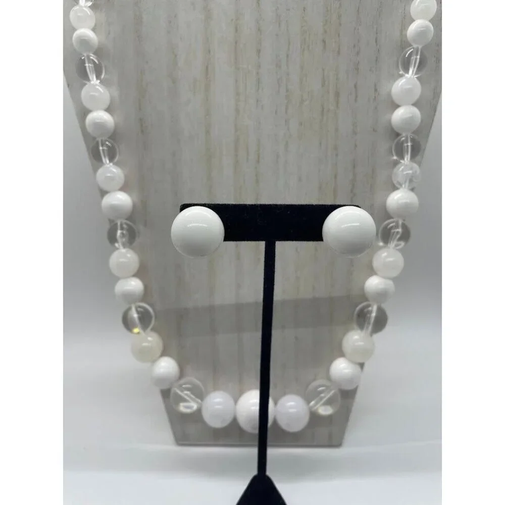 Vintage Plastic Graduated Beads Opaque White Clear 29